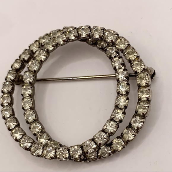Vintage clear rhinestone double circle brooch pin - Picture 8 of 8